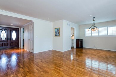 006_06_entry_to_living_area