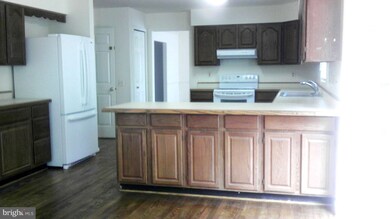 12600 Blue Mountain Ct, North Potomac, MD 20878 - photo 2