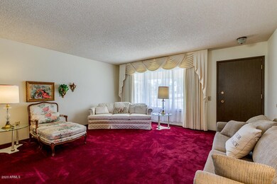 9862 W Country Club Ct, Sun City, AZ 85373 - photo 2