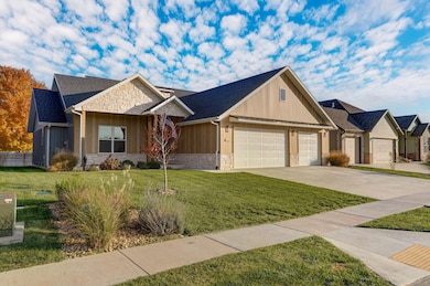 3049 W Edward St, Springfield, MO 65810 - photo 3