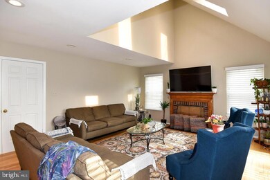 13171 Ruby Lace Ct, Herndon, VA 20171 - photo 7