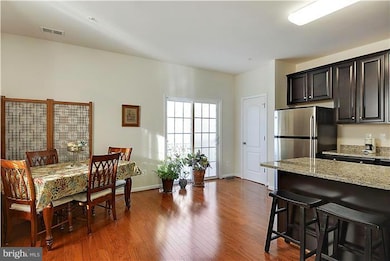 24673 Byrne Meadow Square unit 3-101, Aldie, VA 20105 - photo 6