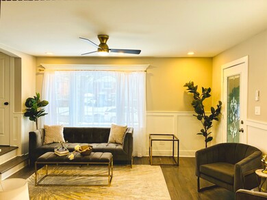 9656 S Chappel Ave, Chicago, IL 60617 - photo 4