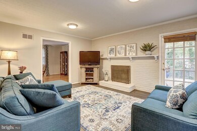 8807 Stonehaven Ct, Potomac, MD 20854 - photo 7