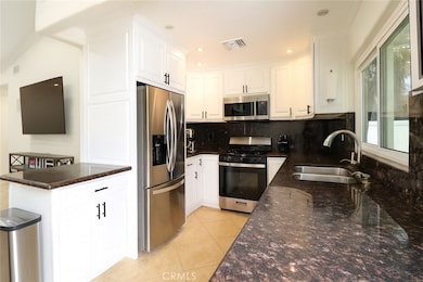 21076 Cranbridge Dr, Lake Forest, CA 92630 - photo 6