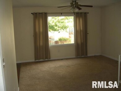 2328 W 60th St, Davenport, IA 52806 - photo 3