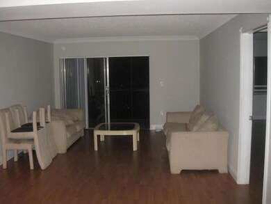 711 N Pine Island Rd unit 301, Plantation, FL 33324 - photo 3