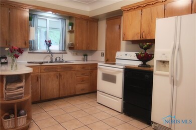 2950 115th St, Toledo, OH 43611 - photo 7