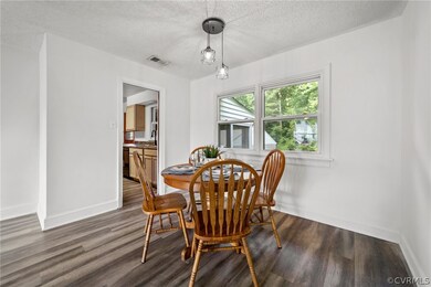 Can be a formal dining area if desired