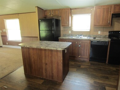 4605 Westwood Ln, Manvel, TX 77578 - photo 6