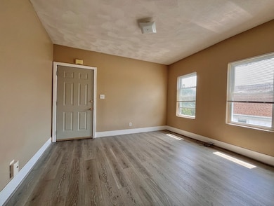 25 Oakland Ave unit 3R, Everett, MA 02149 - photo 6