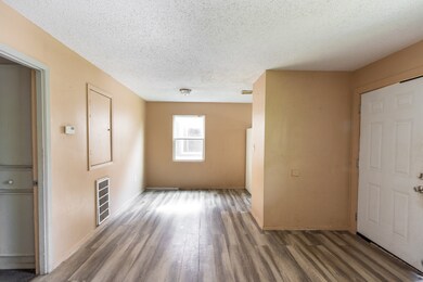 13709 Duncum St unit 4, Houston, TX 77015 - photo 5