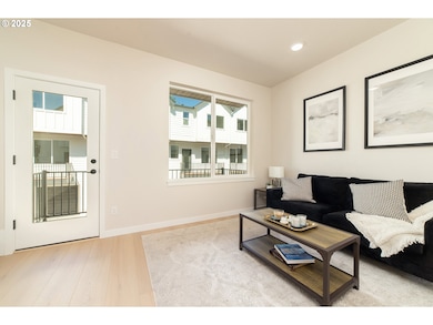 1665 SE Sherrett St, Portland, OR 97202 - photo 4