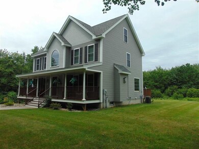 106 Hampstead Rd, Derry, NH 03038 - photo 5