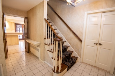 420 Narrow Ln, Orange, CT 06477 - photo 4