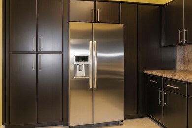 Hillcrest East Number 26 unit 912, Hollywood, FL 33021 - photo 5