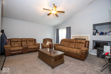 11557 Glenn Abbey Ln, Indianapolis, IN 46235 - photo 3