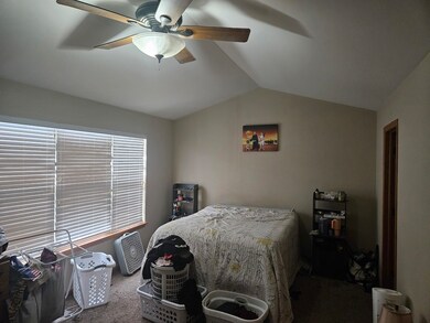 2206 Concord Dr unit B, Sycamore, IL 60178 - photo 5