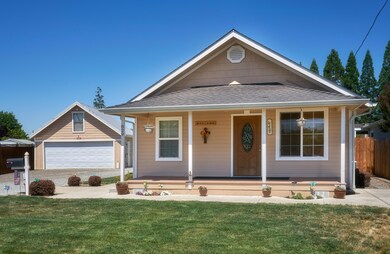 829 Hazel St_Central Point_02