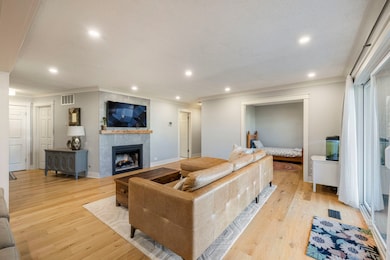 876 Stradford Cir unit A1, Buffalo Grove, IL 60089 - photo 3