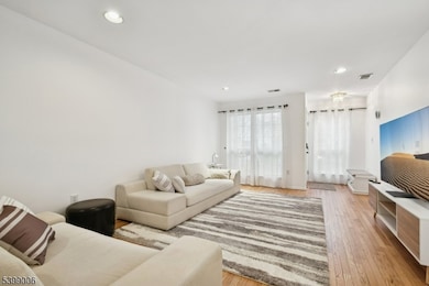 32 Mayflower Dr unit E1, Basking Ridge, NJ 07920 - photo 3