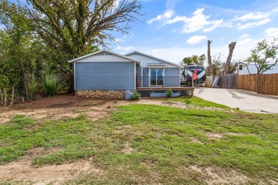 2537 Shoreline Ct, Weatherford, TX 76087 - photo 3