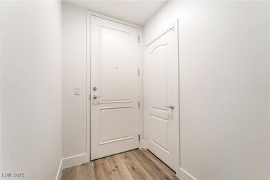 59 E Agate Ave unit 303, Las Vegas, NV 89123 - photo 7