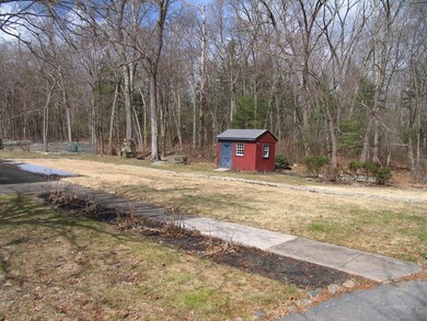 87 Mill St, Hopedale, MA 01747 - photo 4