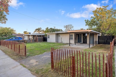 1138 W Lansing Way, Fresno, CA 93705 - photo 3