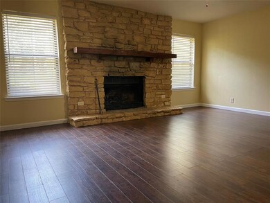 130 Hollyhill Ln, Denton, TX 76205 - photo 7