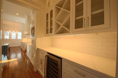 728 E 7th 1/2 St, Houston, TX 77007 - photo 6