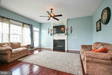 12451 Rickwood Ct, Bristow, VA 20136 - photo 3