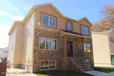 6 Vulcan St, Staten Island, NY 10305 - photo 2