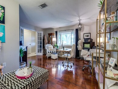 440 W Pleasantview Dr, Hurst, TX 76054 - photo 4