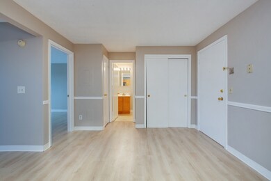 525 Calef Rd unit 13, Manchester, NH 03103 - photo 7