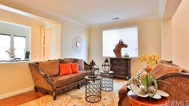 Formal Living Room w/Crown Molding & Upgraded Base