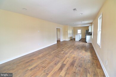 6924 Sollers Point Rd, Dundalk, MD 21222 - photo 3