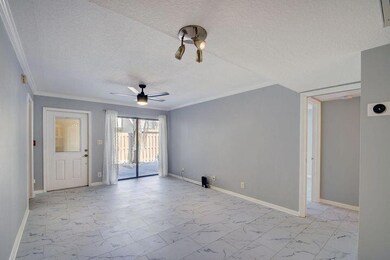 612 Executive Center Dr unit 103, West Palm Beach, FL 33401 - photo 4