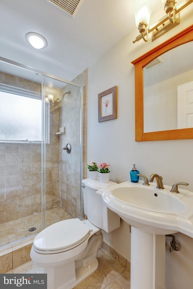 5302 Bangor Dr, Kensington, MD 20895 - photo 6