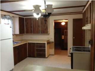 Spacious Kitchen, New Carpet.