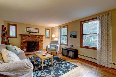 8 Maudsley Ave, Barrington, RI 02806 - photo 4