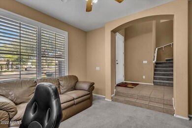 08-8Sitting area