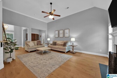 1053 Long Branch Pkwy, Calera, AL 35040 - photo 4