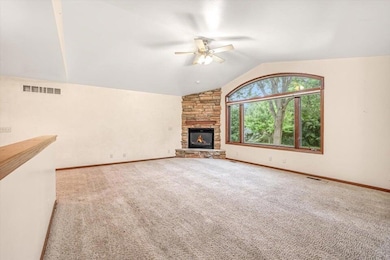 3467 Country View Dr, Delavan, WI 53115 - photo 4