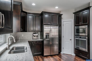 32967 Wildrose Dr, Tangent, OR 97389 - photo 5