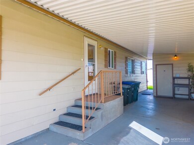 2240 W Broadway Ave unit 2, Moses Lake, WA 98837 - photo 6