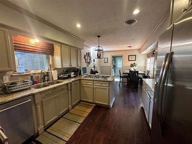 12314 Woodthorpe Ln, Houston, TX 77024 - photo 4