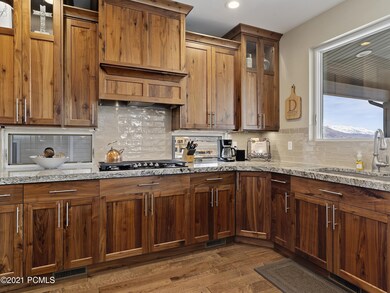 007_Kitchen