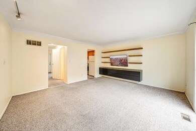 2594 Scioto View Ln unit 2594, Columbus, OH 43221 - photo 7