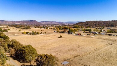 0 Rising Glen Dr, Central Point, OR 97502 - photo 2